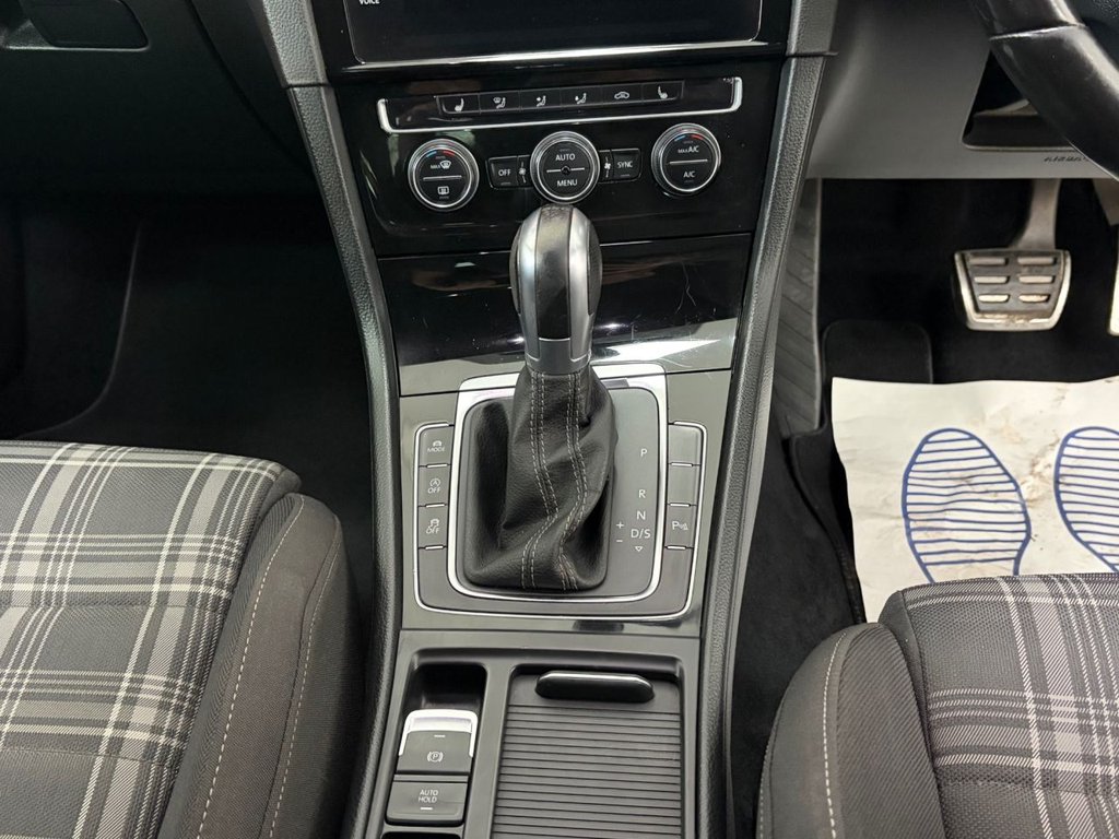 Used Volkswagen Golf 2017 for sale - 77680820: Photo 16