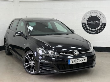 Used Volkswagen Golf 2017 for sale - 77680820: Photo