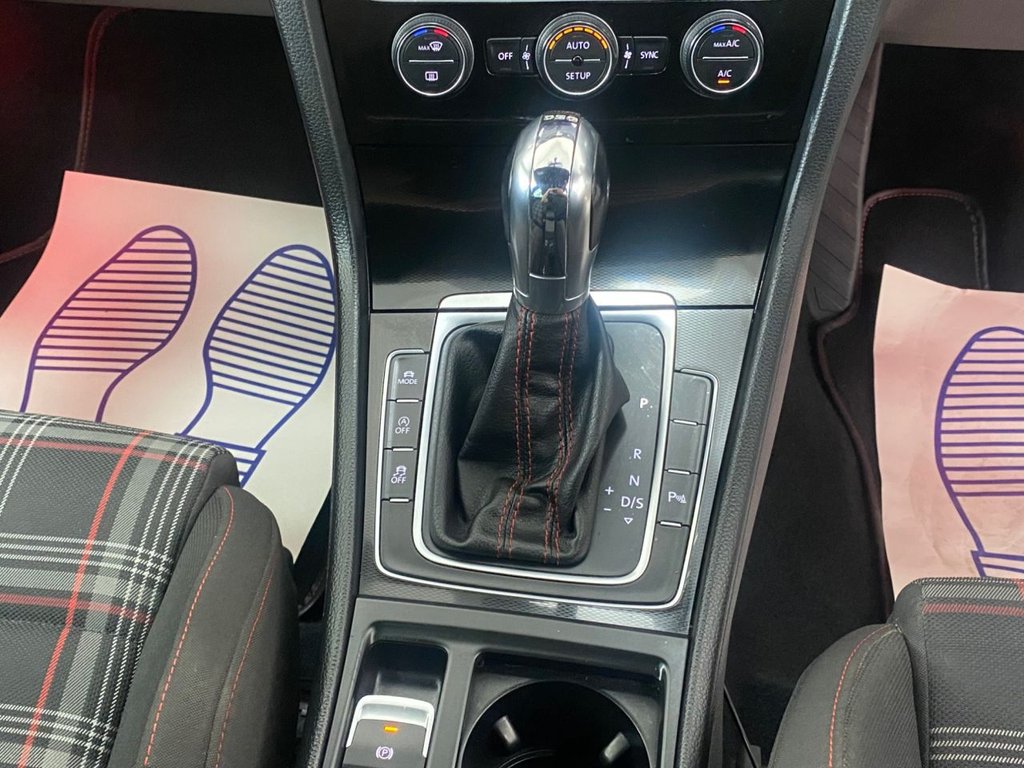 Used Volkswagen Golf 2014 for sale - 77065038: Photo 16