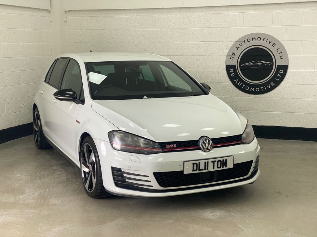 Used Volkswagen Golf 2014 for sale - 77065038: Photo 2