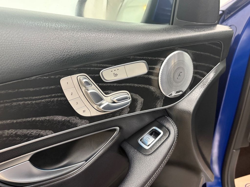 Used Mercedes-Benz GLC 2019 for sale - 77780639: Photo 14