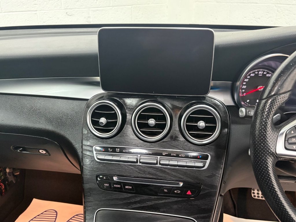 Used Mercedes-Benz GLC 2019 for sale - 77780639: Photo 17