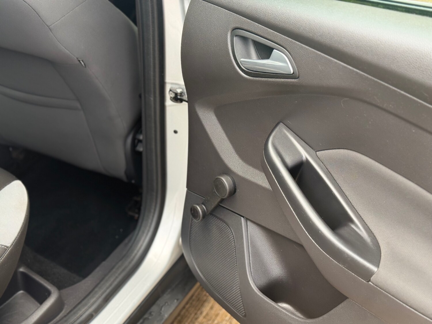 Used Ford Focus 2014 for sale - 77679310: Photo 17