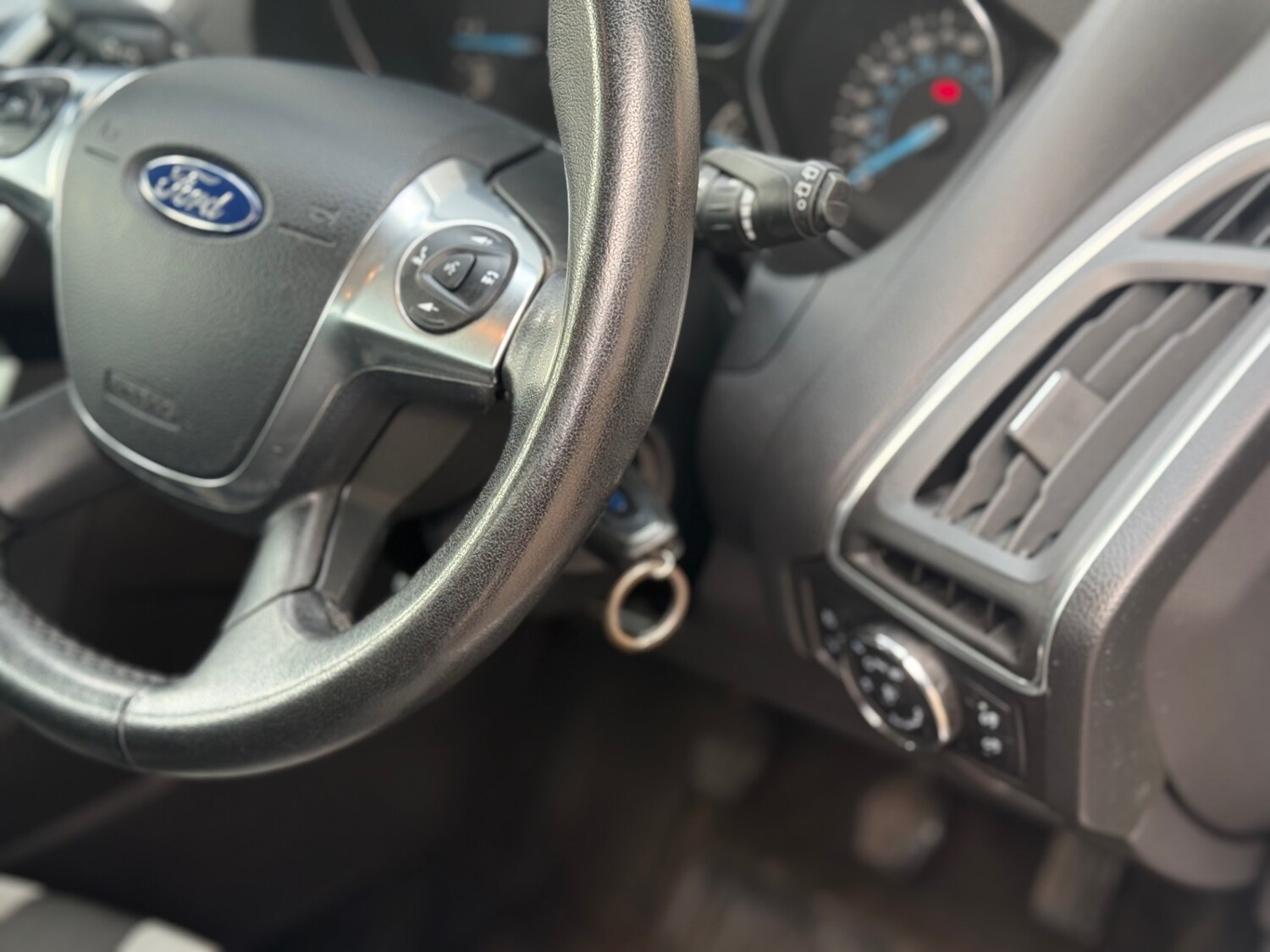 Used Ford Focus 2014 for sale - 77679310: Photo 25