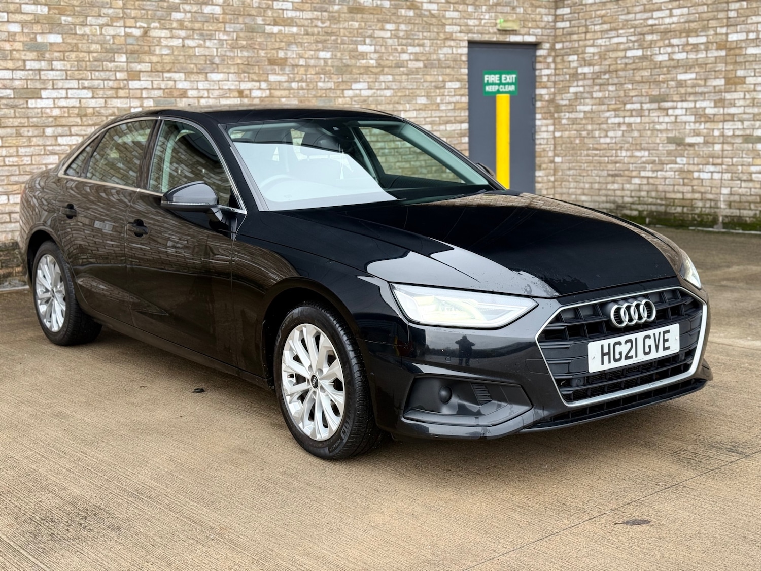 Used Audi A4 2021 for sale - 77410778: Photo 2
