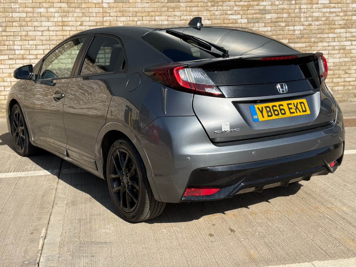 Used Honda Civic 2016 for sale - 77947028: Photo 14