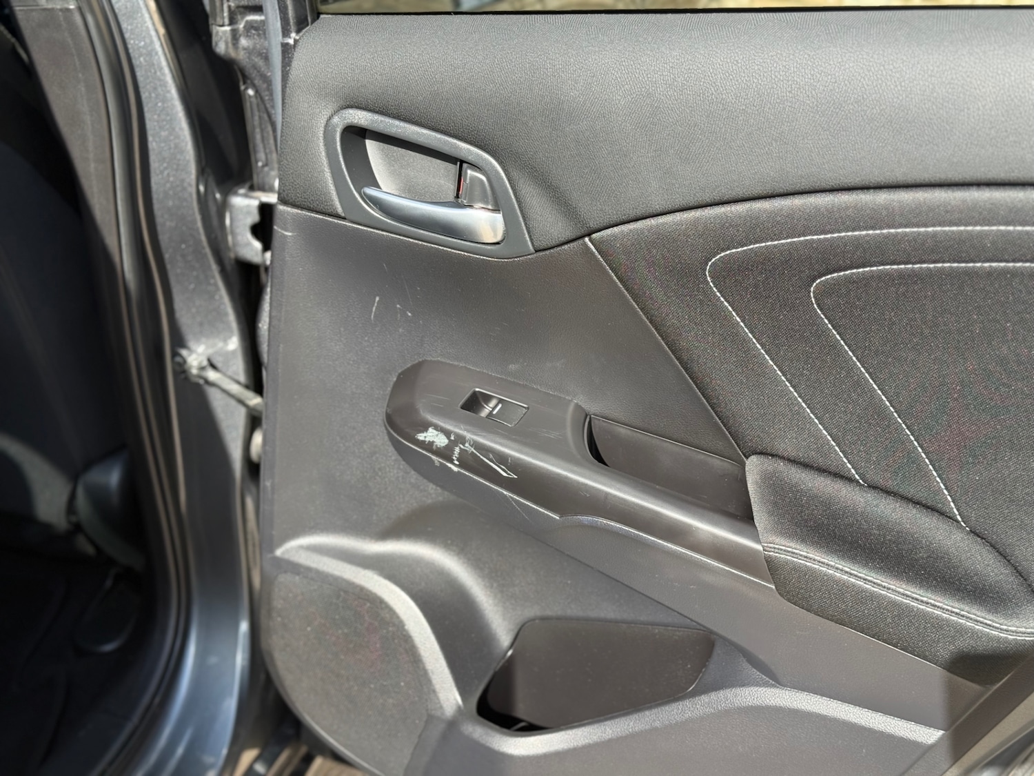 Used Honda Civic 2016 for sale - 77947028: Photo 24