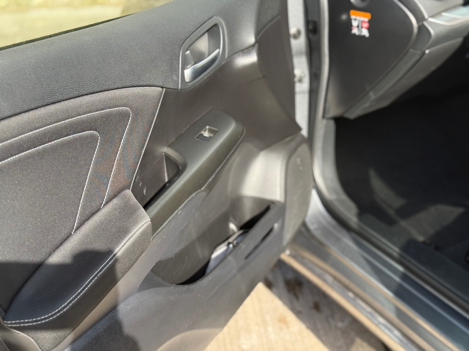 Used Honda Civic 2016 for sale - 77947028: Photo 28