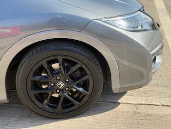 Used Honda Civic 2016 for sale - 77947028: Photo