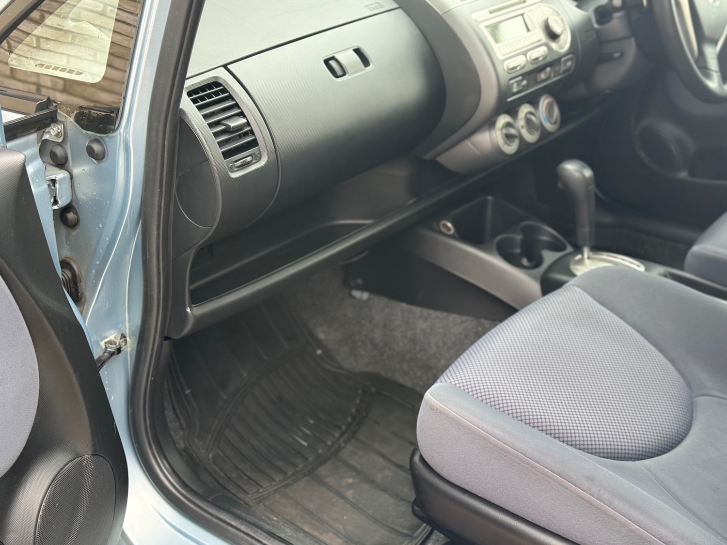 Used Honda Jazz 2006 for sale - 78025343: Photo 27