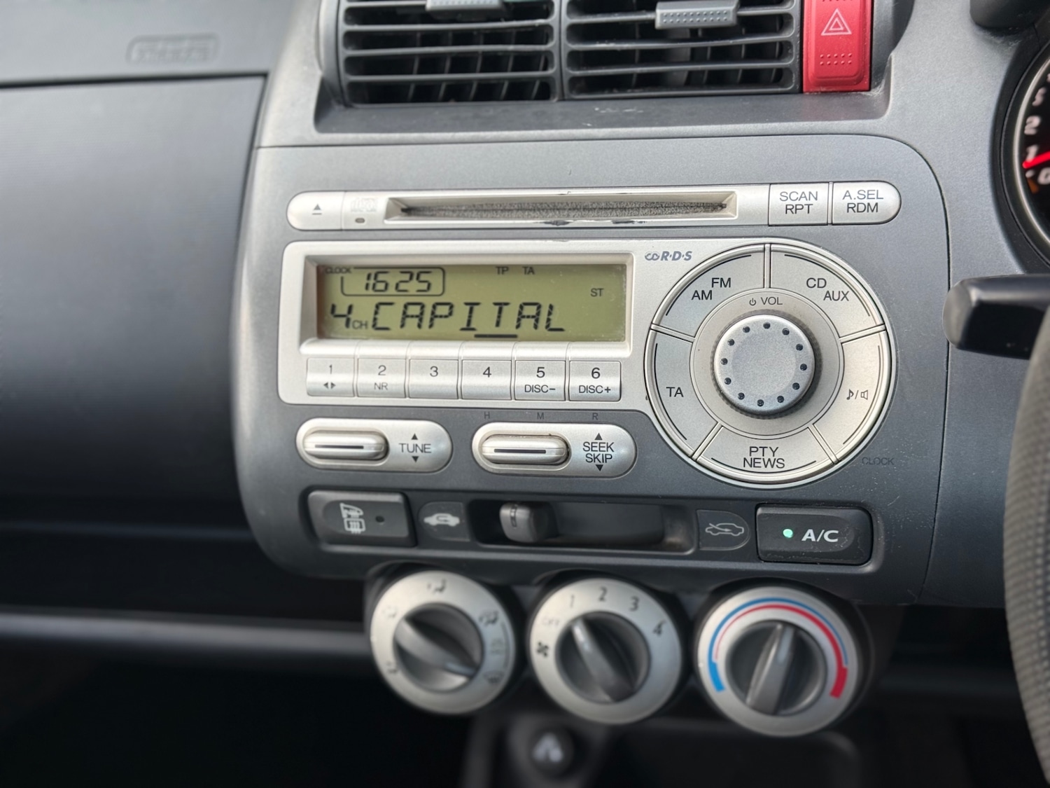 Used Honda Jazz 2006 for sale - 77721488: Photo 33