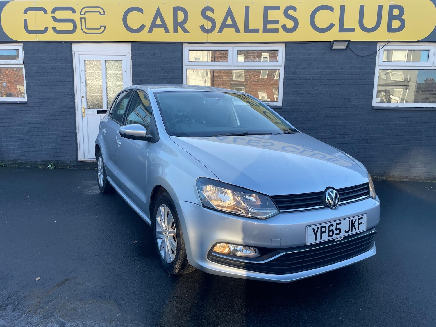 Used Volkswagen Polo 2015 for sale - 76765652: Photo 1