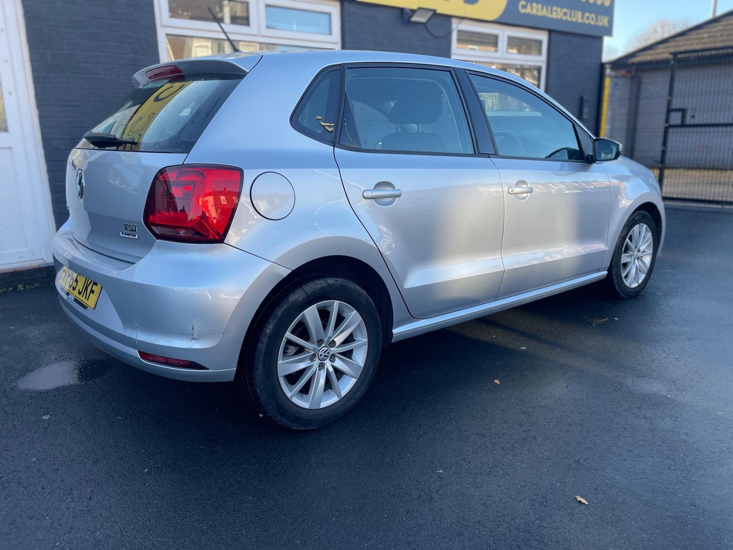 Used Volkswagen Polo 2015 for sale - 76765652: Photo 11