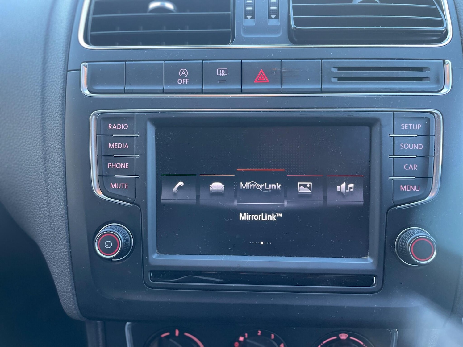 Used Volkswagen Polo 2015 for sale - 76765652: Photo 17