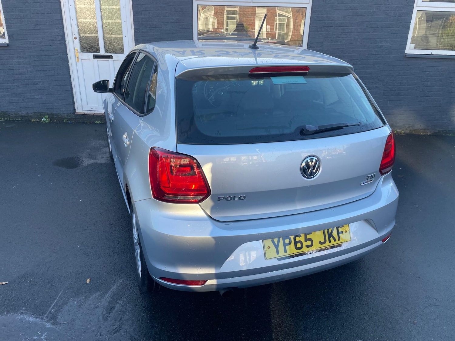 Used Volkswagen Polo 2015 for sale - 76765652: Photo 8