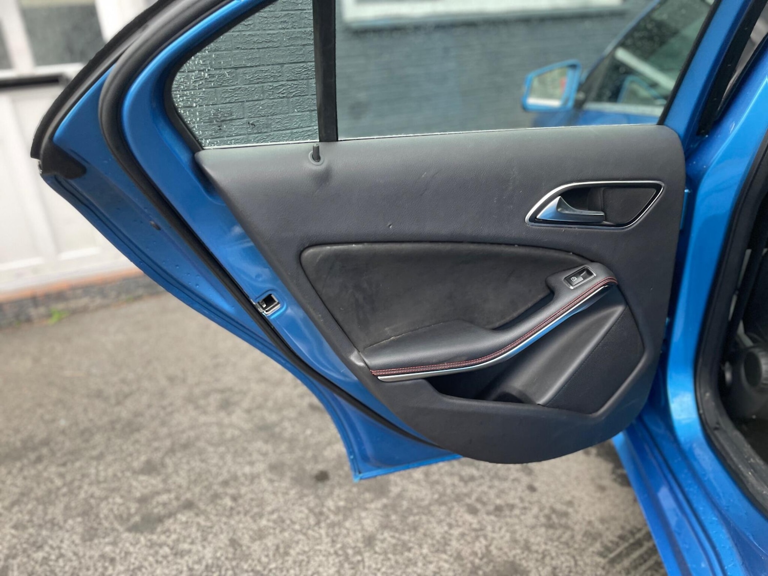 Used Mercedes-Benz A-Class 2013 for sale - 76657361: Photo 25