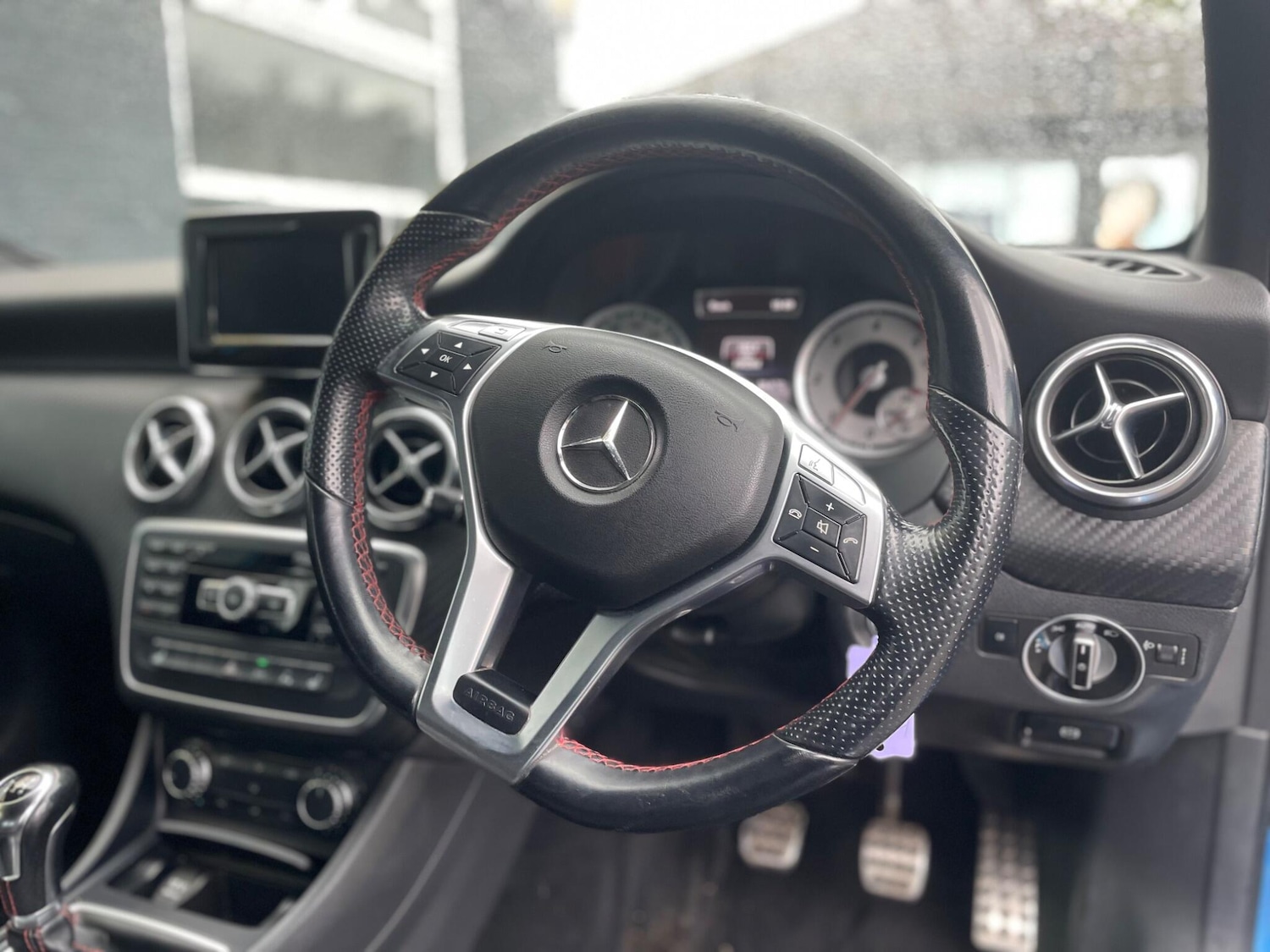 Used Mercedes-Benz A-Class 2013 for sale - 76657361: Photo 4