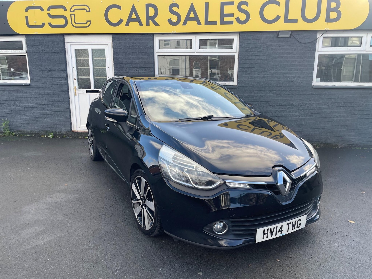 Used Renault Clio 2014 for sale - 76765867: Photo 1