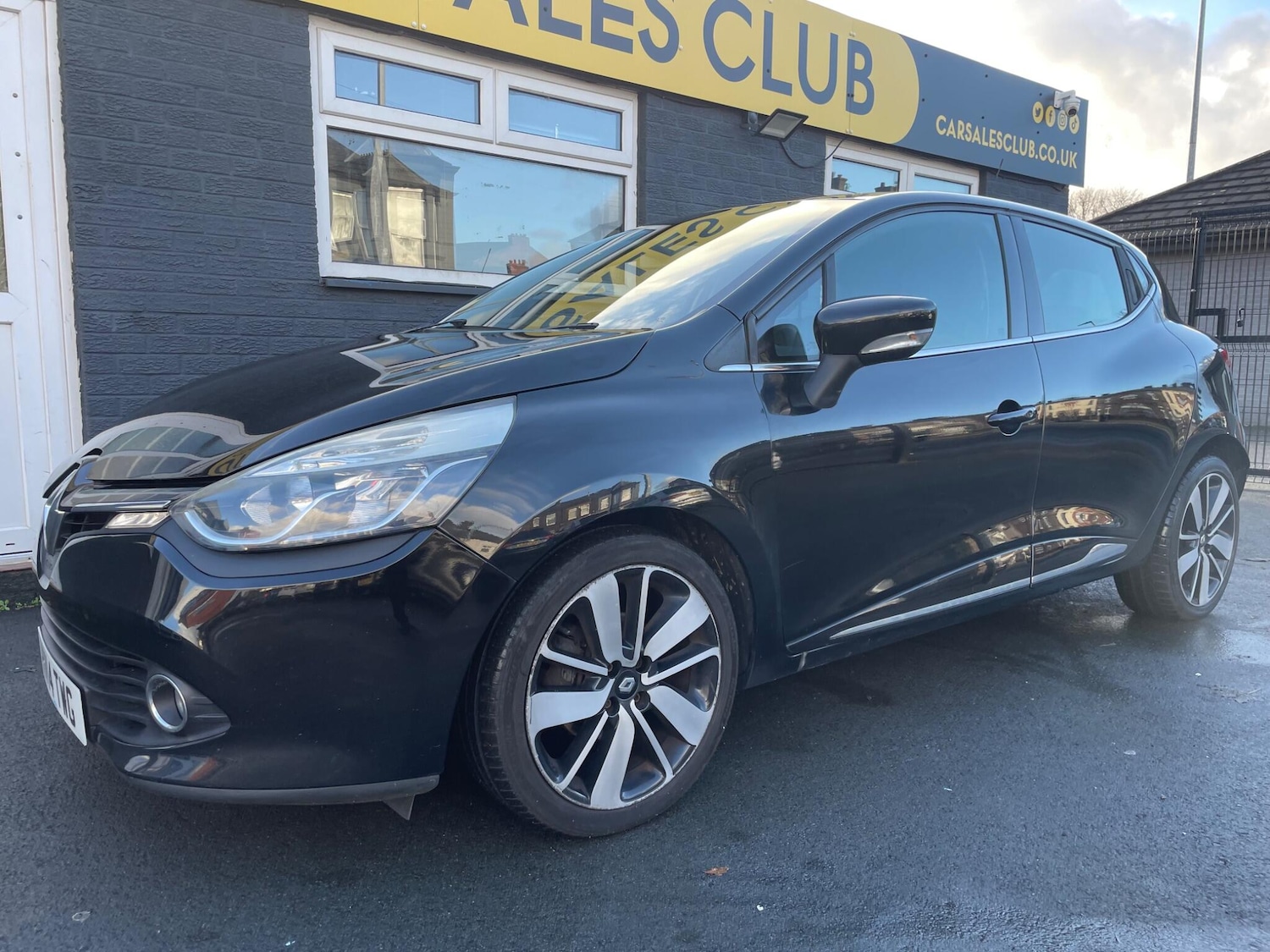 Used Renault Clio 2014 for sale - 76765867: Photo 18