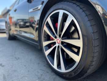 Used Jaguar XJ 2014 for sale - 74779489: Photo