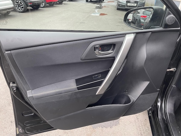 Used Toyota Auris 2014 for sale - 75425283: Photo 25