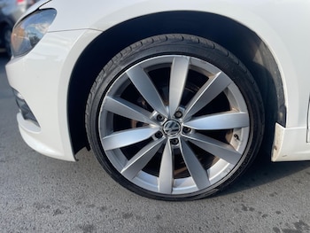 Used Volkswagen Scirocco 2013 for sale - 75431108: Photo