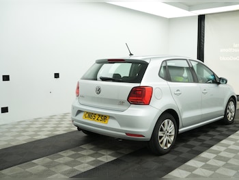 Used Volkswagen Polo 2015 for sale - 79425484: Photo
