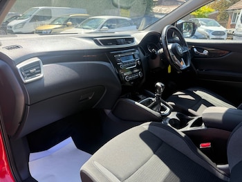 Used Nissan Qashqai 2018 for sale - 79389675: Photo