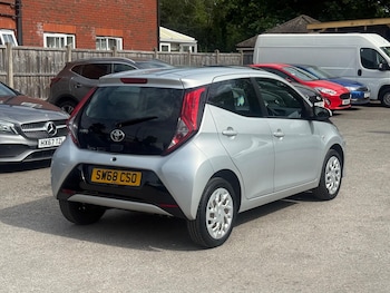Used Toyota AYGO 2019 for sale - 79389687: Photo