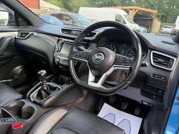 Used Nissan Qashqai 2017 for sale - 79389677: Photo