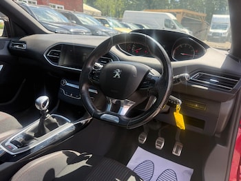 Used Peugeot 308 2018 for sale - 79389696: Photo