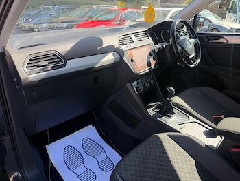 Used Volkswagen Tiguan 2017 for sale - 79389693: Photo