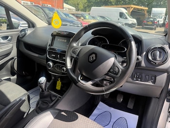 Used Renault Clio 2019 for sale - 79389695: Photo