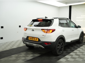 Used Kia Stonic 2019 for sale - 79425848: Photo