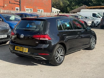 Used Volkswagen Golf 2017 for sale - 79426199: Photo