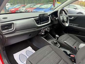 Used Kia Stonic 2022 for sale - 79389694: Photo