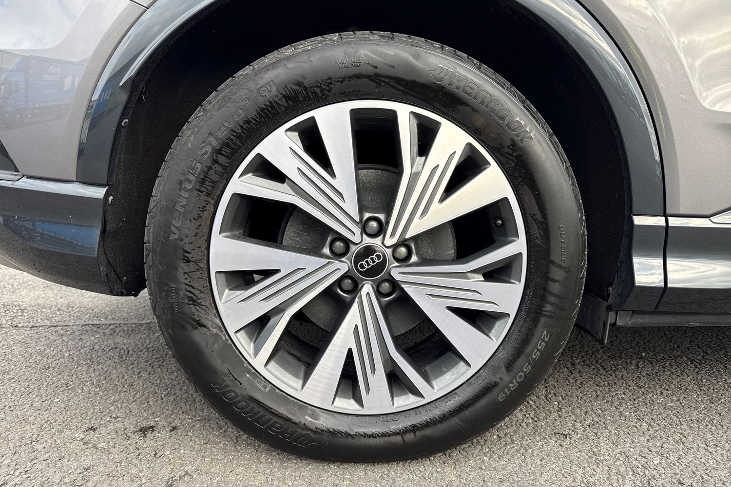 Used Audi Q4 e-tron 2024 for sale - 77666279: Photo 11