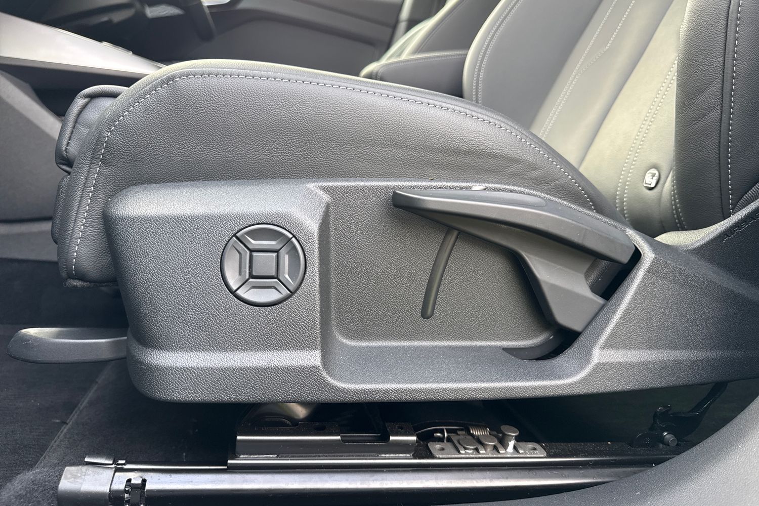 Used Audi Q4 e-tron 2024 for sale - 77666279: Photo 42