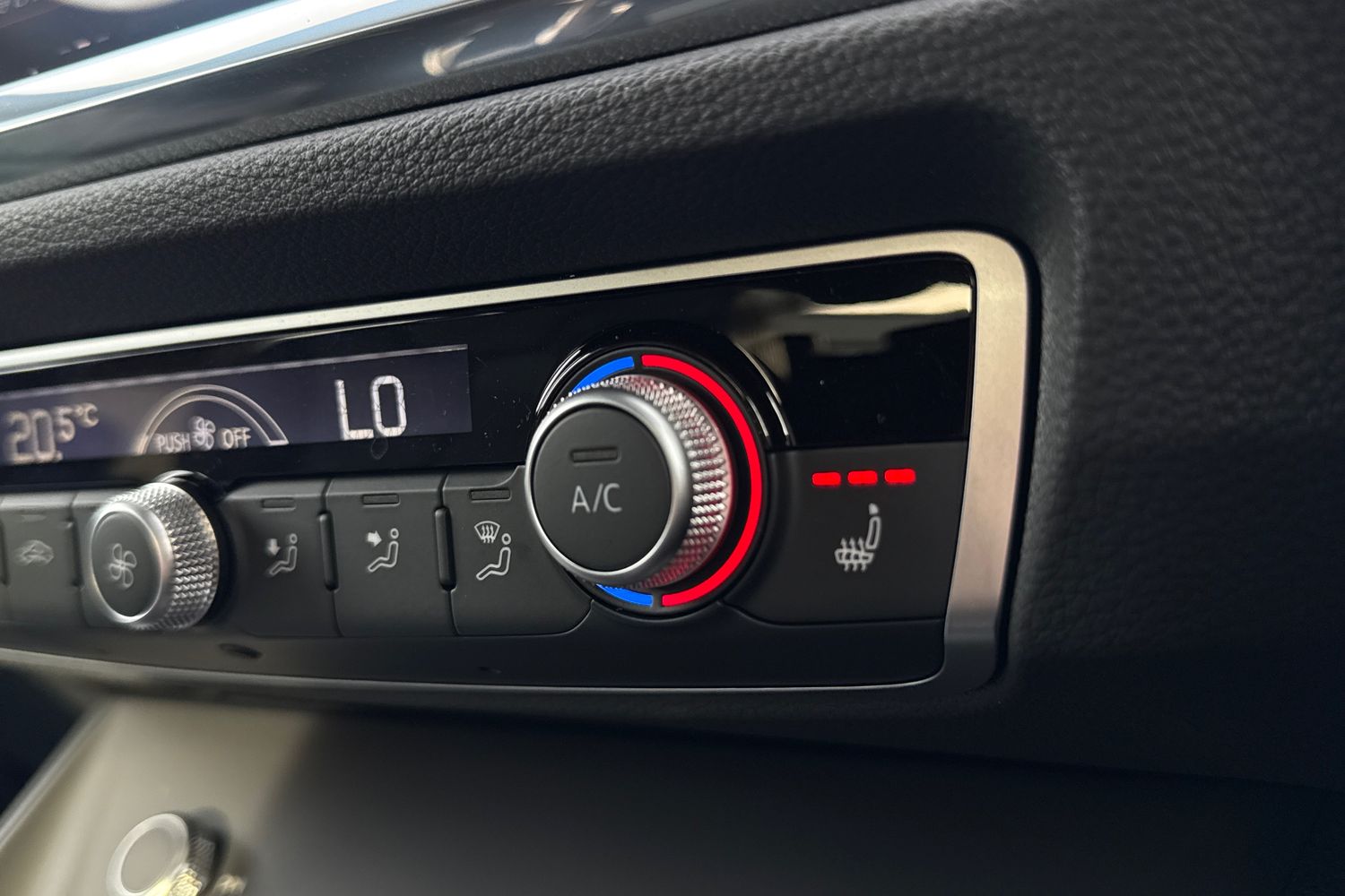 Used Audi Q3 2025 for sale - 77801733: Photo 41