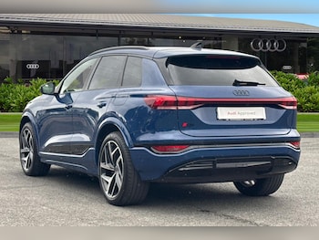 Used Audi Q6 e-tron 2024 for sale - 79331375: Photo