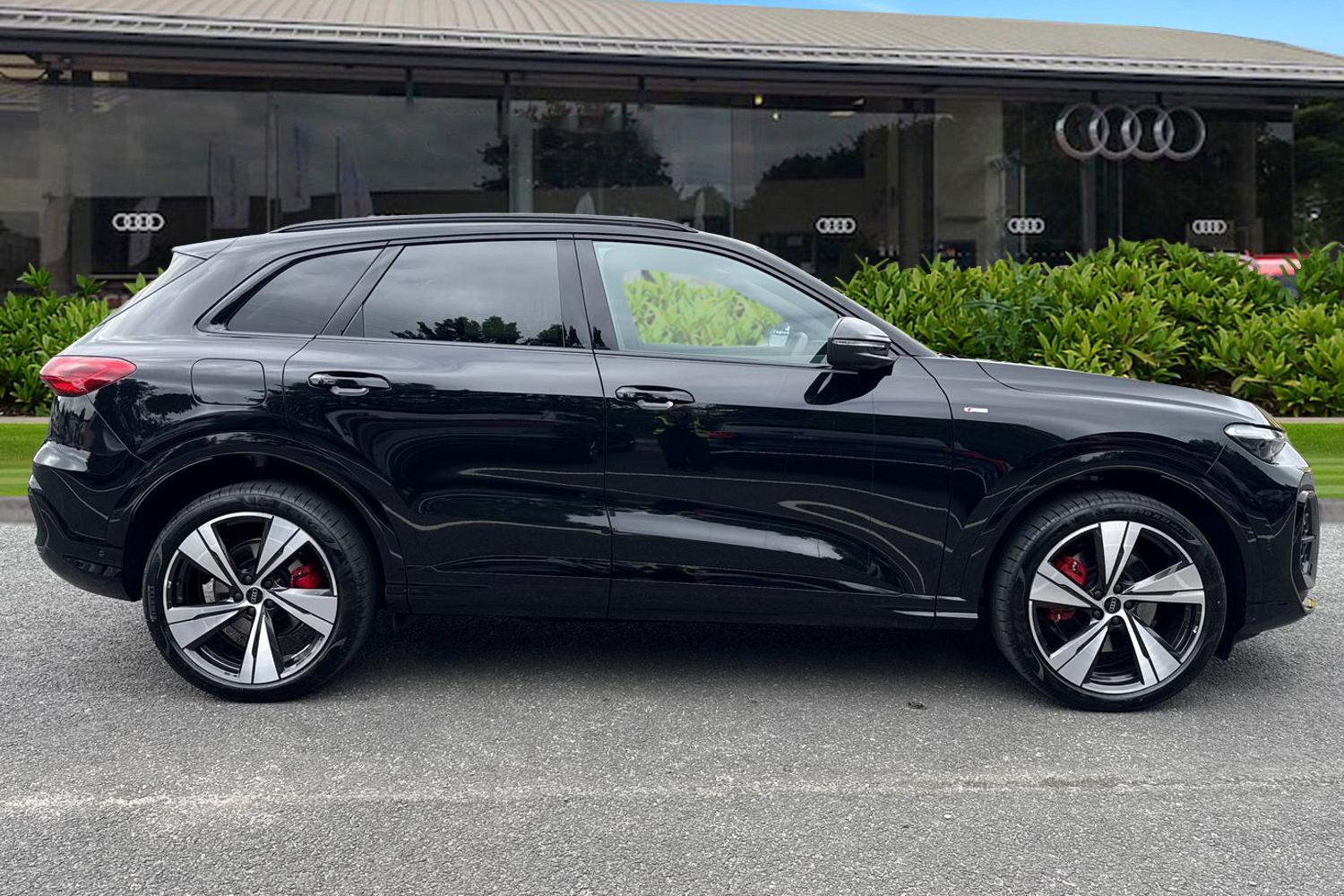 Used Audi Q5 2025 for sale - 76739431: Photo 3