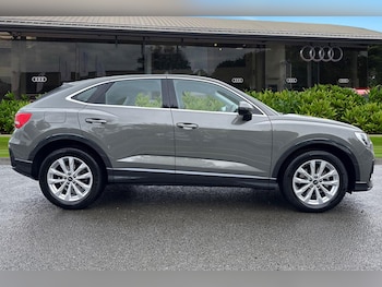 Used Audi Q3 2024 for sale - 75819526: Photo