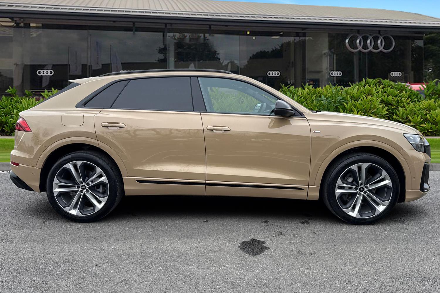 Used Audi Q8 2025 for sale - 76364593: Photo 3