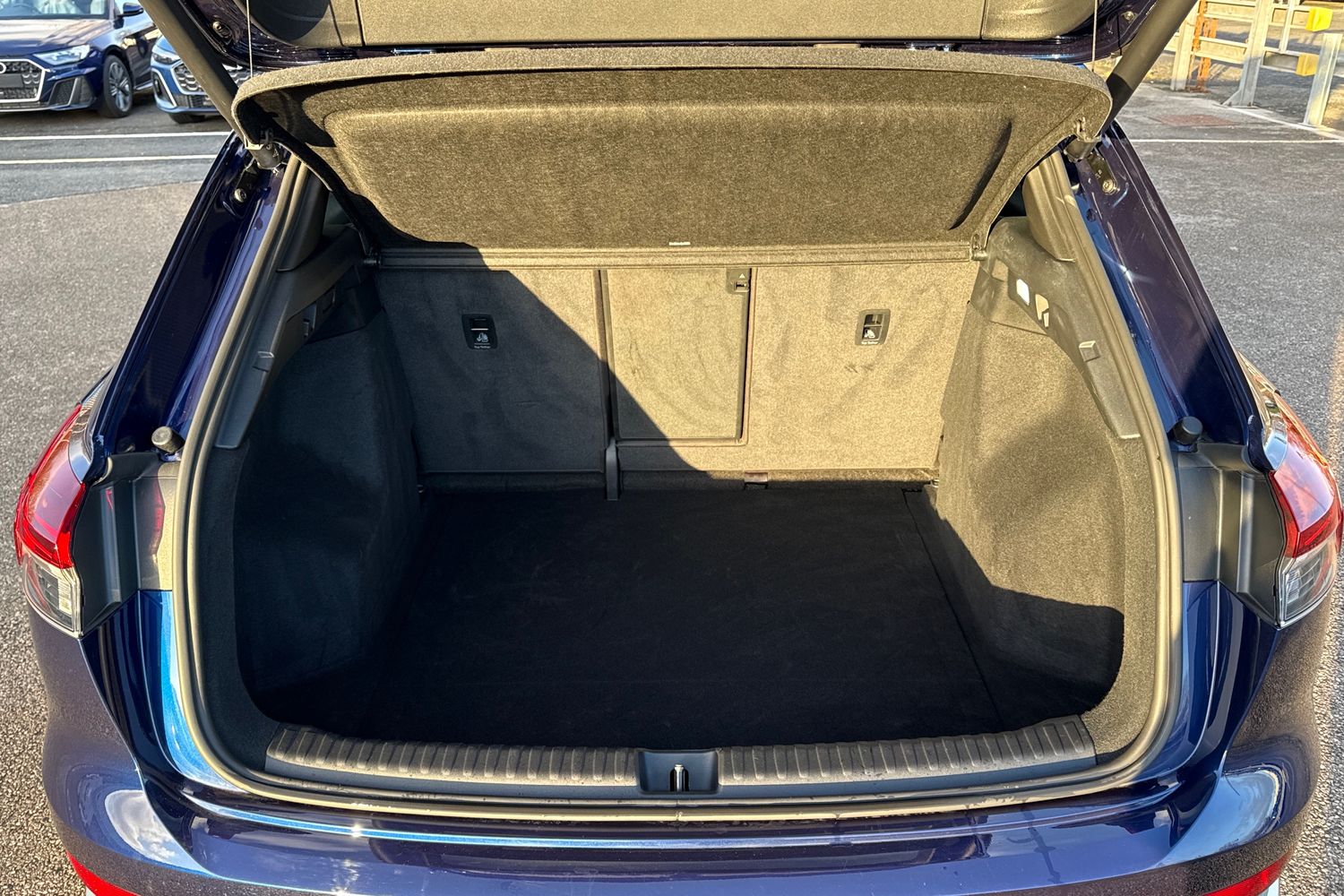 Used Audi Q4 e-tron 2024 for sale - 77135359: Photo 7