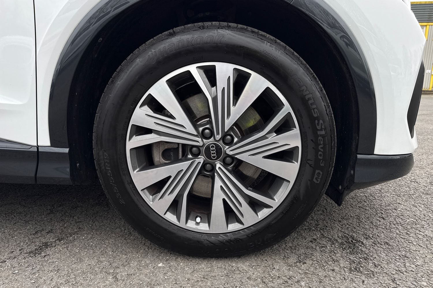 Used Audi Q4 e-tron 2024 for sale - 77862895: Photo 11