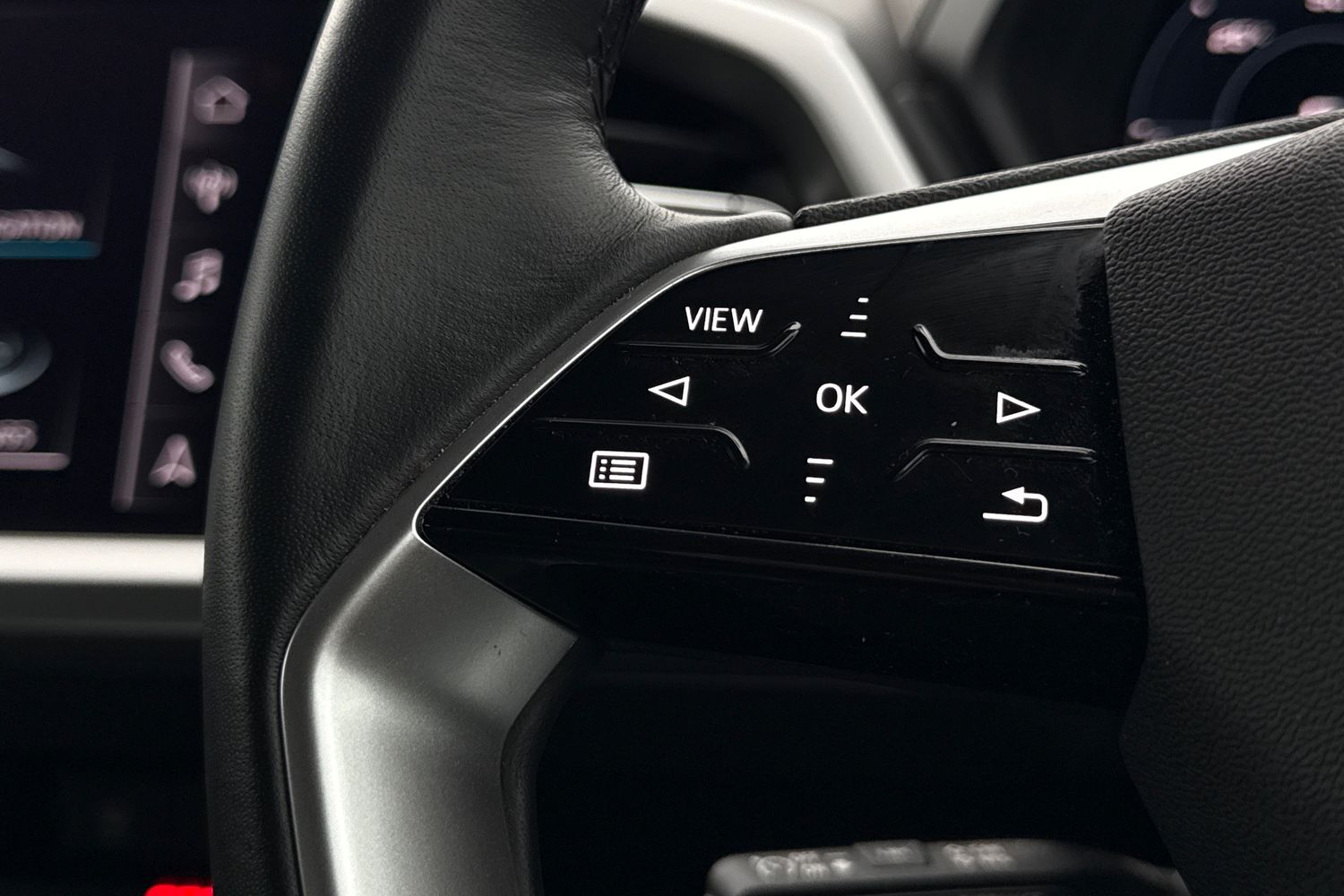 Used Audi Q4 e-tron 2024 for sale - 77862895: Photo 37