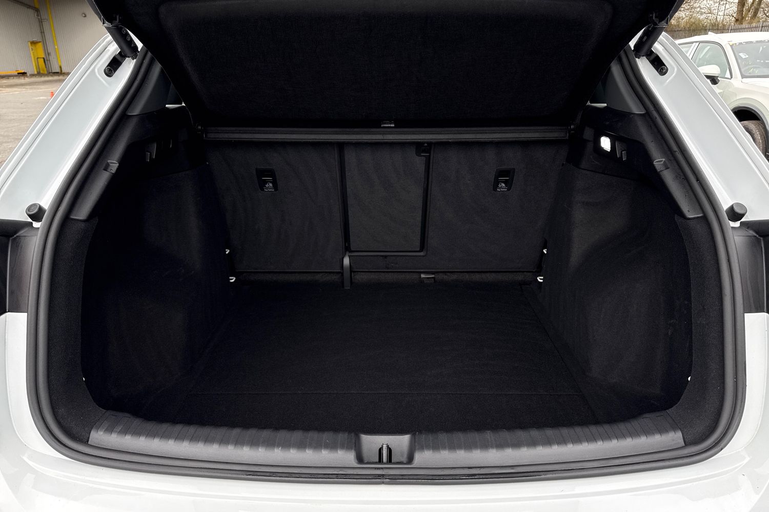 Used Audi Q4 e-tron 2024 for sale - 77862895: Photo 7