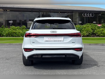Used Audi Q6 e-tron 2026 for sale - 79456118: Photo