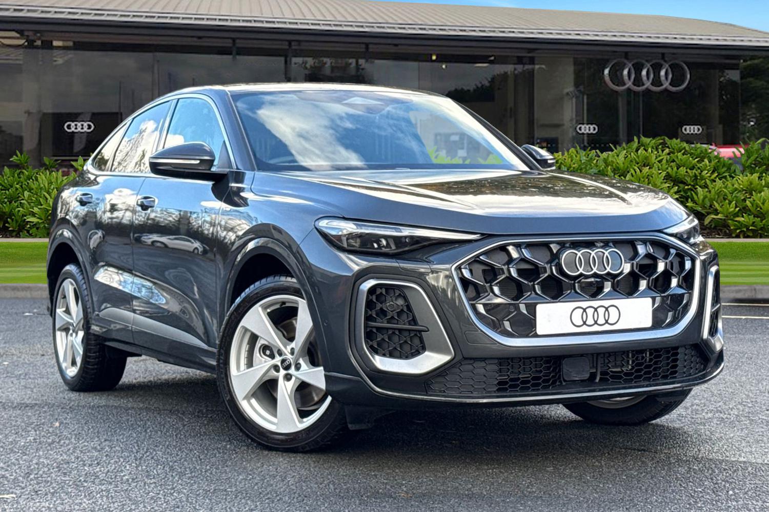 Used Audi Q5 2025 for sale - 76320336: Photo 1