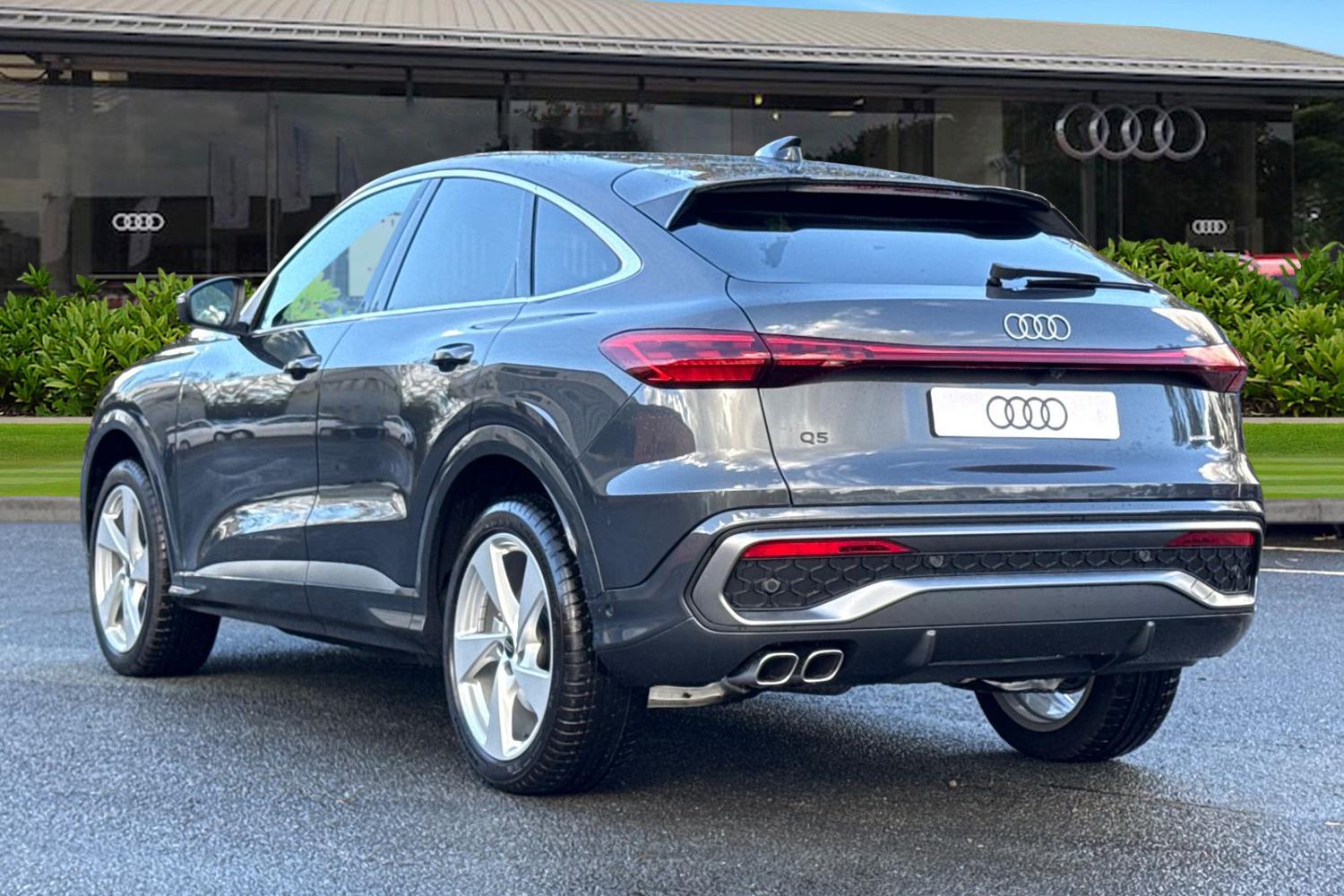 Used Audi Q5 2025 for sale - 76320336: Photo 2